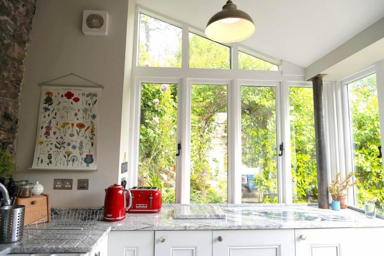 Lovely Property In The Heart Of Somerset, Sleeps 9 Shepton Mallet Exteriör bild