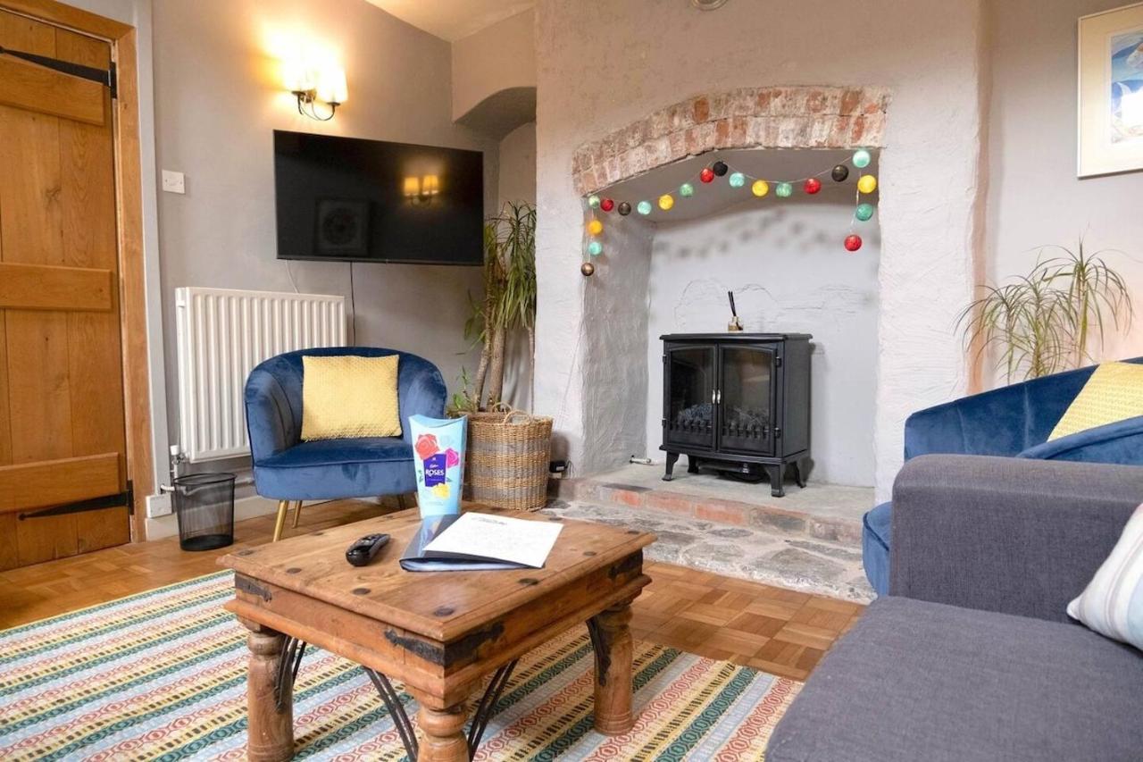 Lovely Property In The Heart Of Somerset, Sleeps 9 Shepton Mallet Exteriör bild