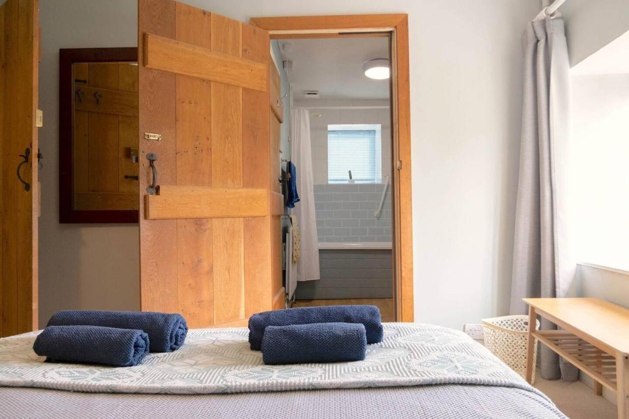 Lovely Property In The Heart Of Somerset, Sleeps 9 Shepton Mallet Exteriör bild