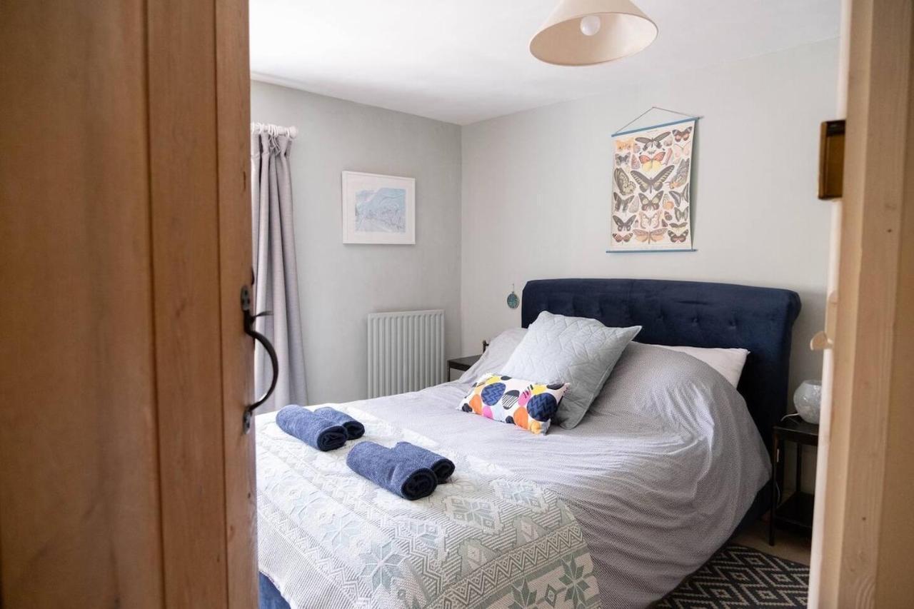 Lovely Property In The Heart Of Somerset, Sleeps 9 Shepton Mallet Exteriör bild