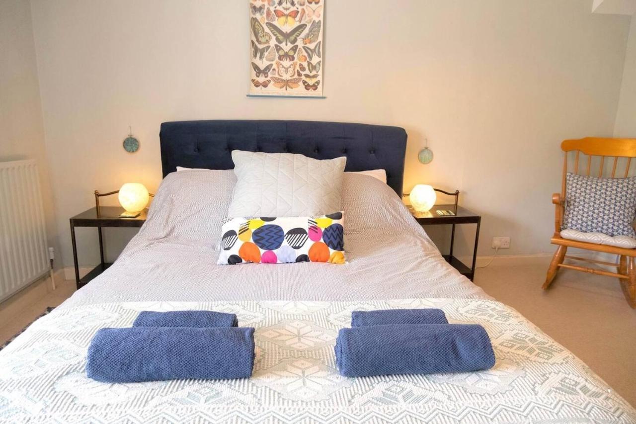 Lovely Property In The Heart Of Somerset, Sleeps 9 Shepton Mallet Exteriör bild